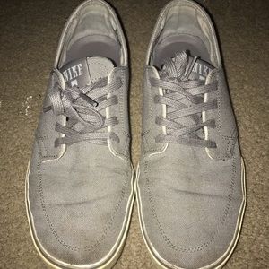 Nike skateboarding shoes